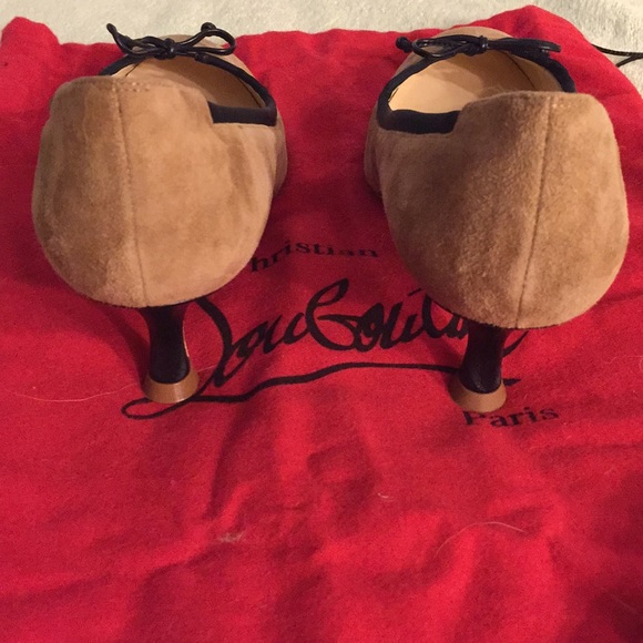 Christian Louboutin Suede Kitten Heels - NWOT - Picture 4 of 7